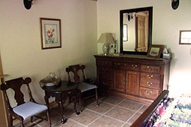 Girdwood area Bed and Breakfast - Relax in Turnagain View BnB's PAPER room